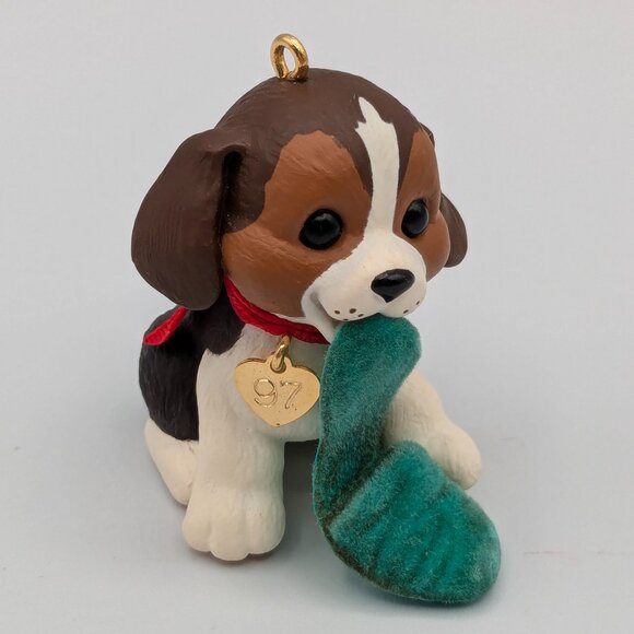 Hallmark Keepsake Puppy Love 1997, 7th in the Puppy Love Series, Ornament - Picture 1 of 11